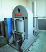 磁鐵生產過程的第五道工藝：等靜壓